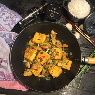  Le Tofu Braisé de Longnan: Une Explosion d'Aromes Fumeux et un Délice Vegetarien Fondant!