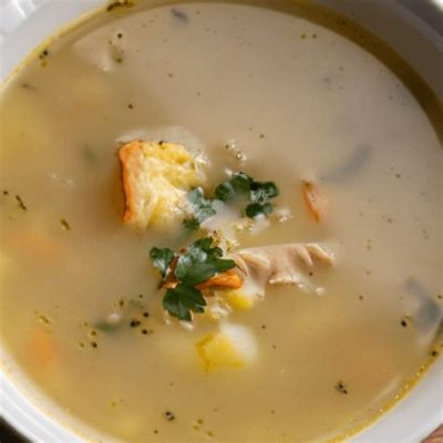  Le Jiaodong Clam Chowder: Une symphonie de saveurs océaniques qui réveillera vos papilles!