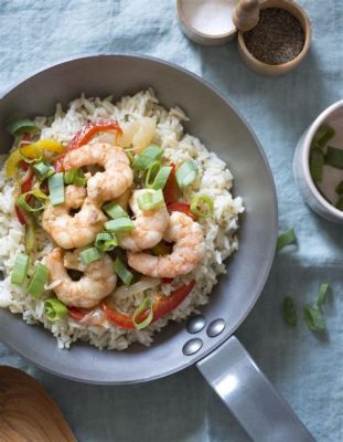  Le Soufflé de Tofu aux Crevettes: Un Trio Croustillant d'Ombres et de Douceur en Explosion Savoureuse !